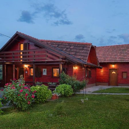 Kuca Za Odmor Jezero Villa โอกูลิน ภายนอก รูปภาพ