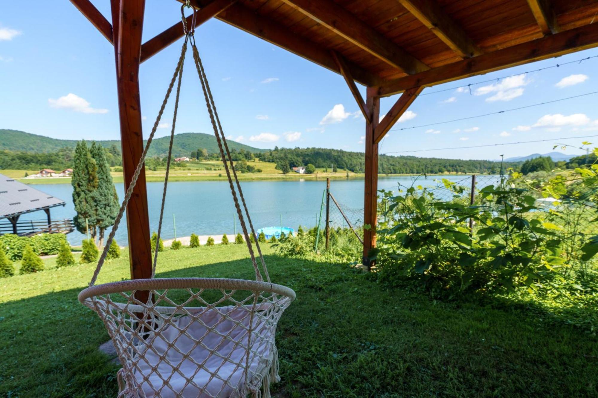 Kuca Za Odmor Jezero Villa โอกูลิน ภายนอก รูปภาพ