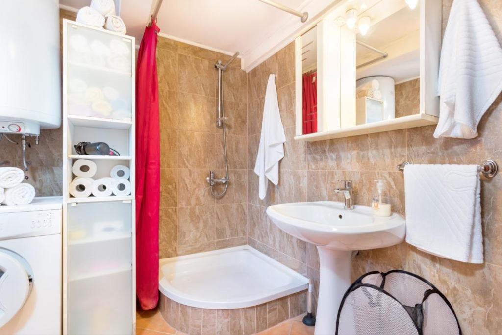 Kuca Za Odmor Jezero Villa โอกูลิน ภายนอก รูปภาพ