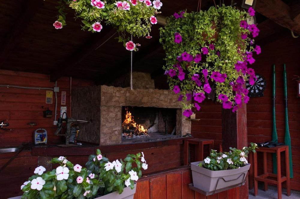 Kuca Za Odmor Jezero Villa โอกูลิน ภายนอก รูปภาพ
