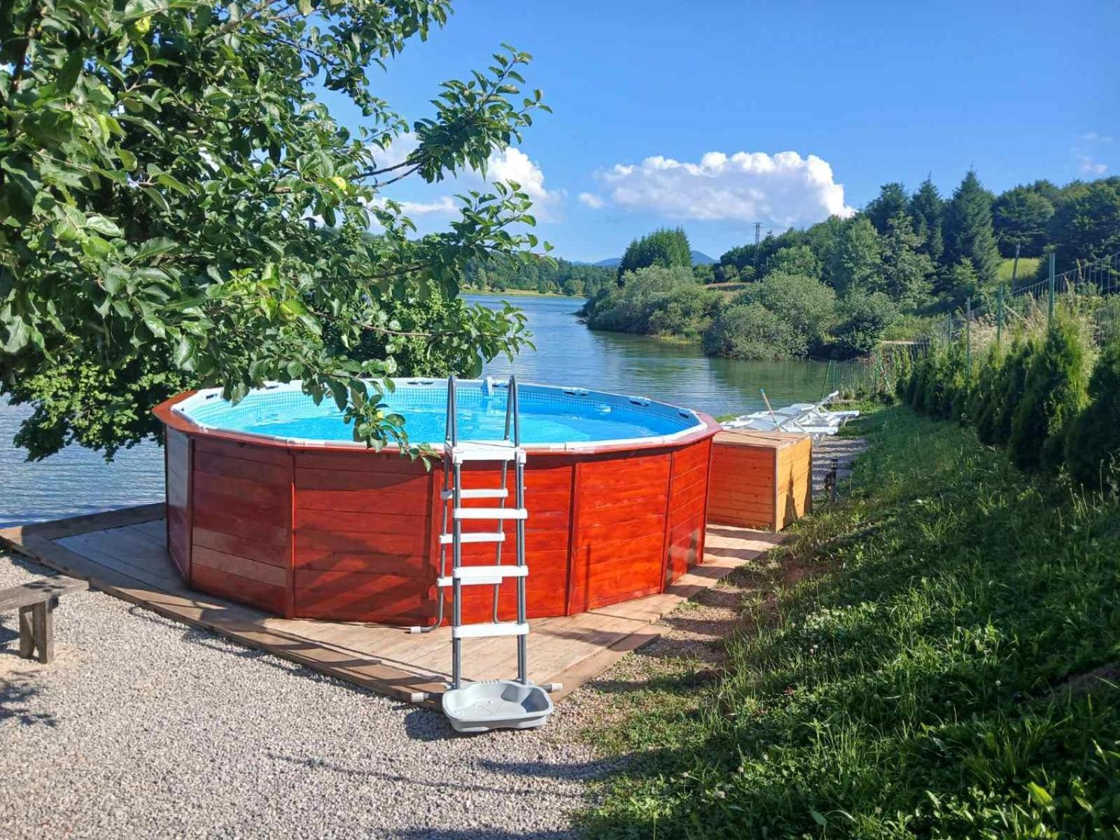 Kuca Za Odmor Jezero Villa โอกูลิน ภายนอก รูปภาพ